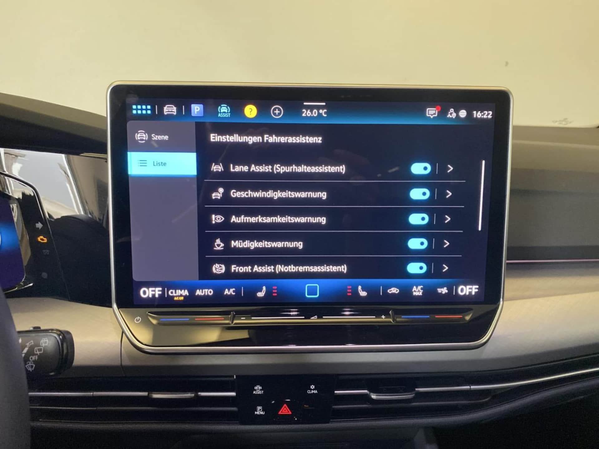 Volkswagen Golf Variant Life
