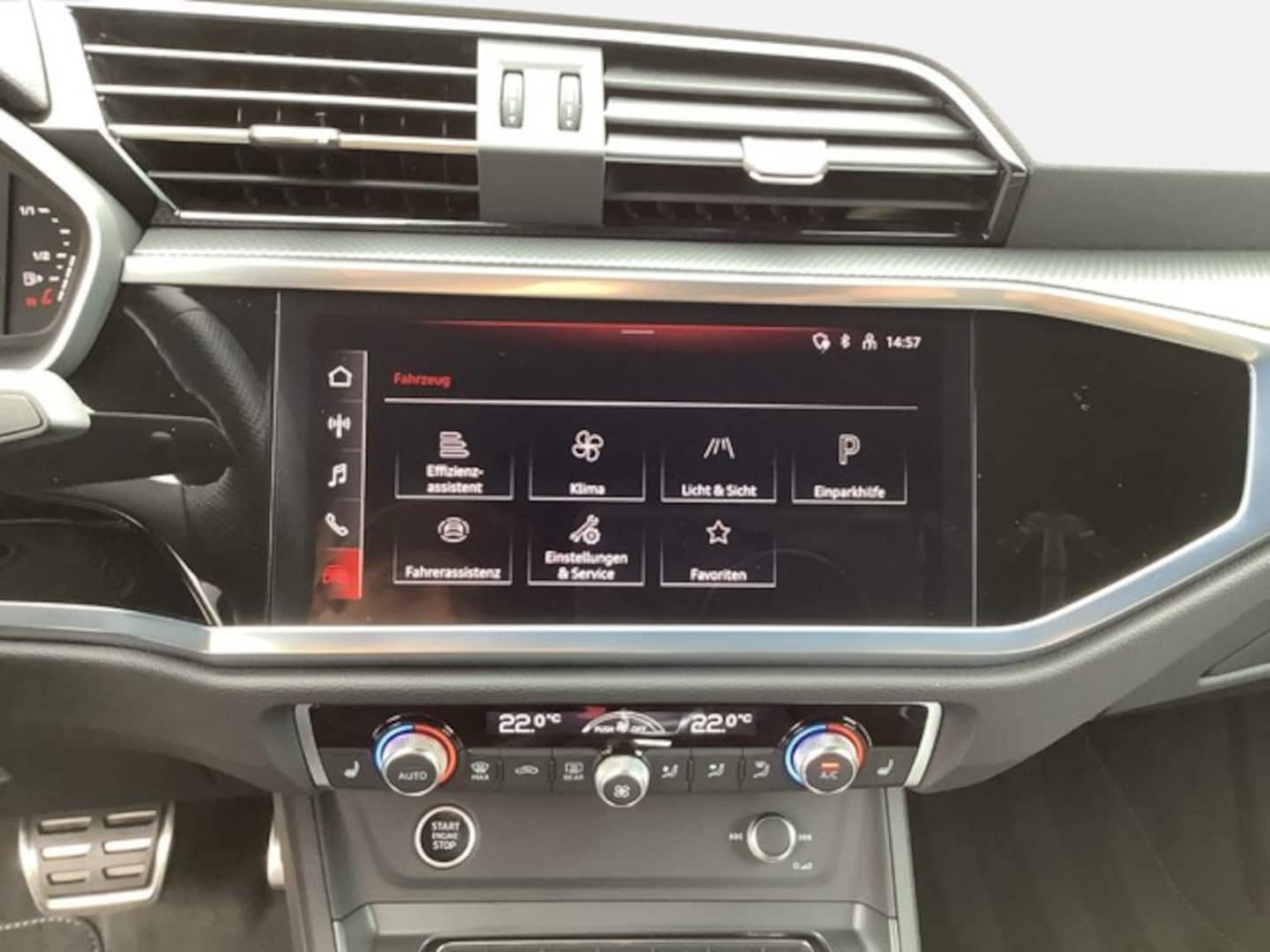 Bild über Audi Q3 S line 45 TFSI quattro S tronic - für weitere Informationen kontaktieren Sie den Audi Partner