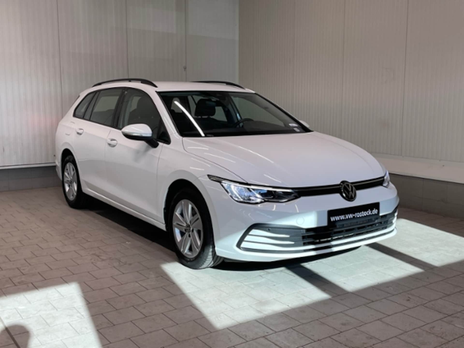 Volkswagen Golf Variant Life