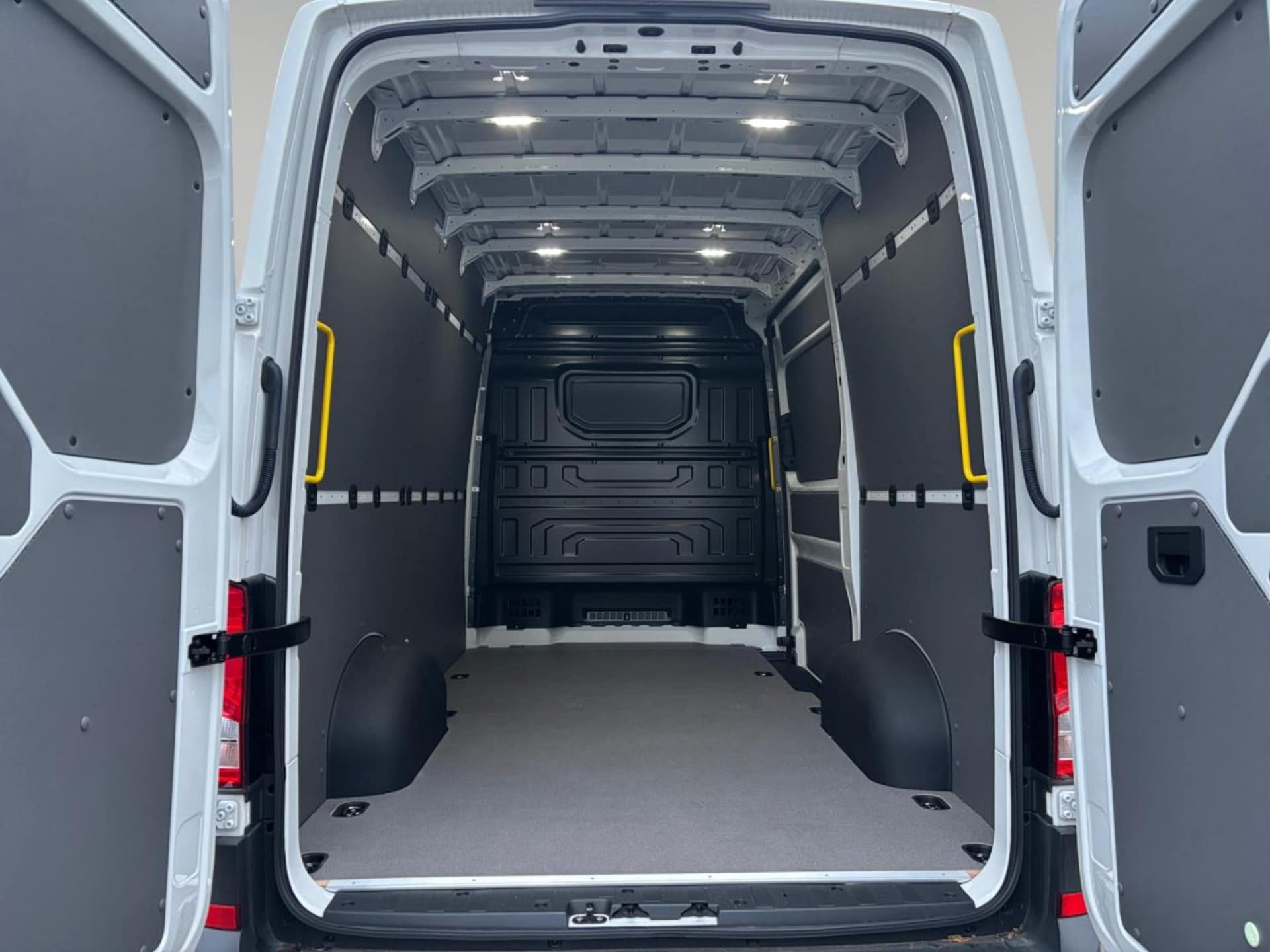 Volkswagen Crafter Kasten mittlerer Radstand