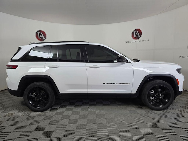 2023 Jeep Grand Cherokee