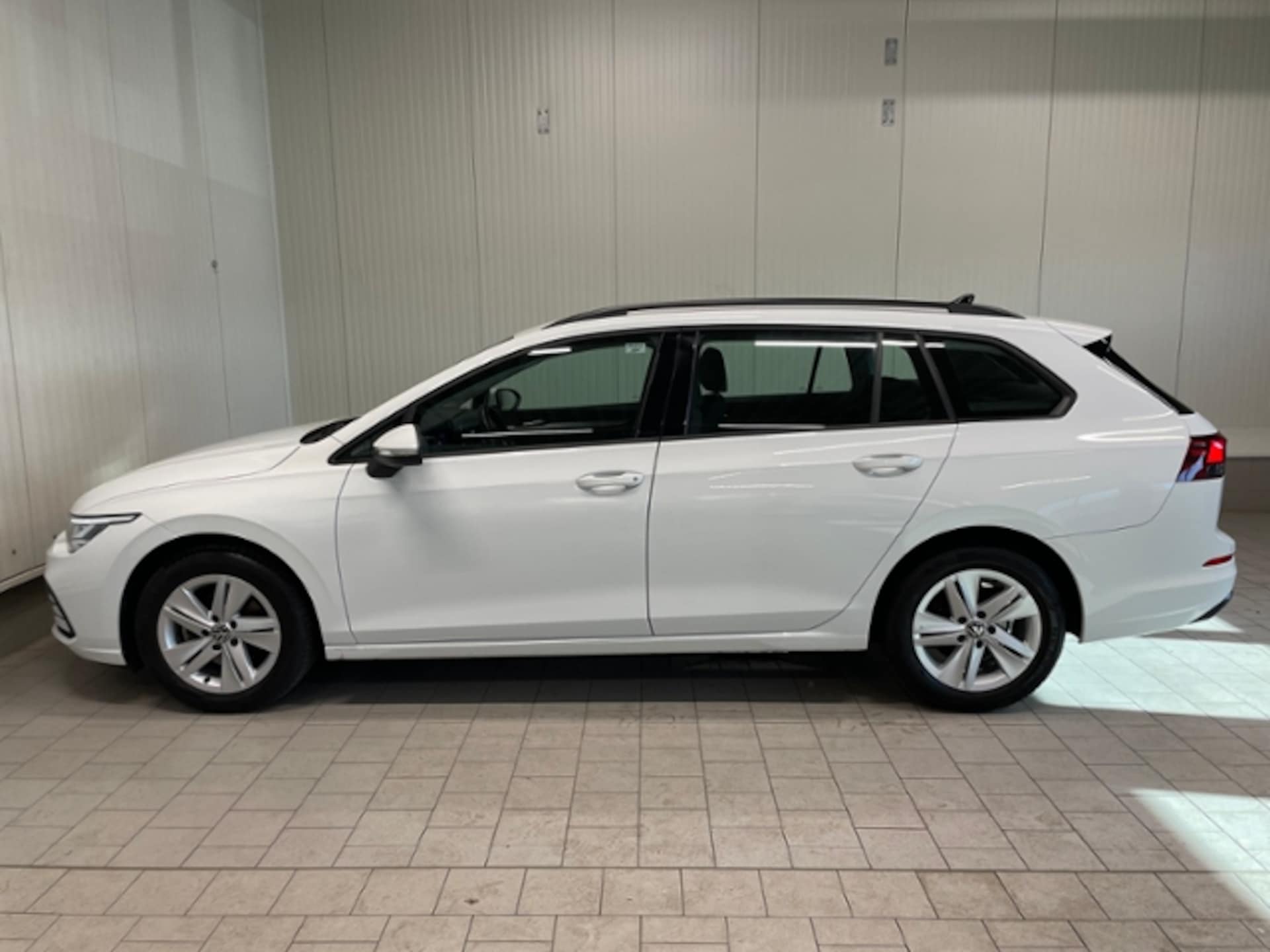 Volkswagen Golf Variant Life
