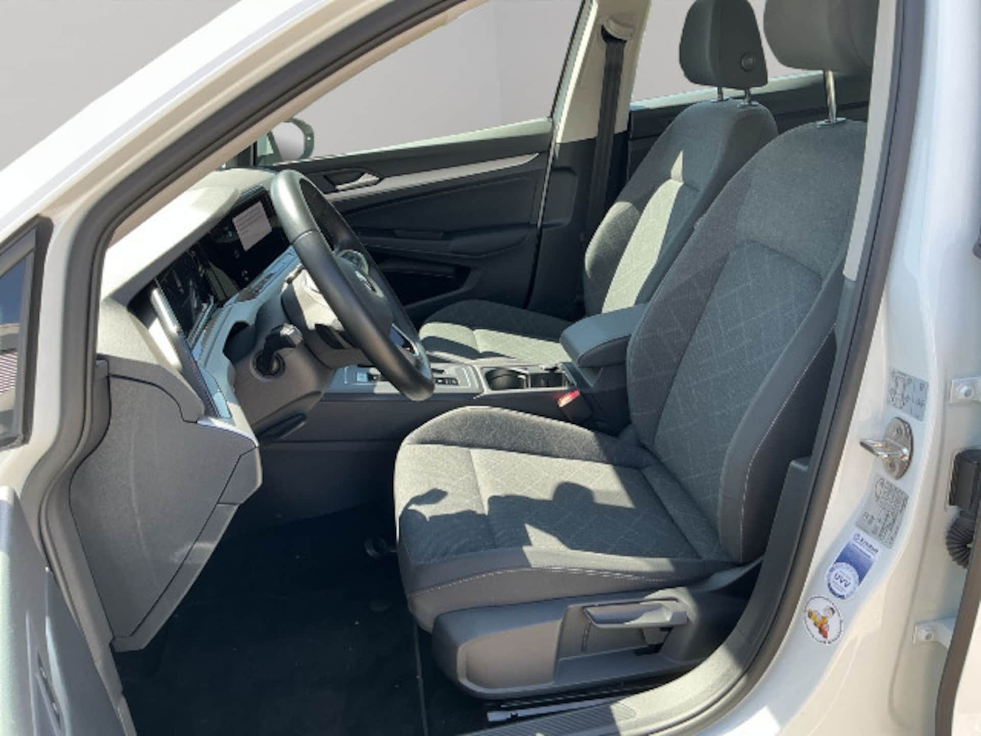 Volkswagen Golf Variant Life