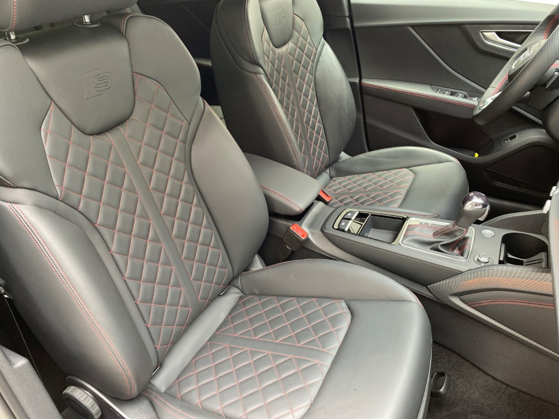 Audi Q2 S line