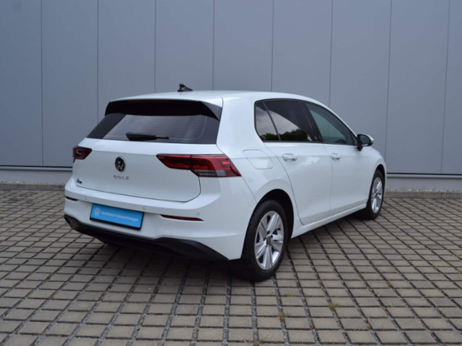 Volkswagen Golf Life