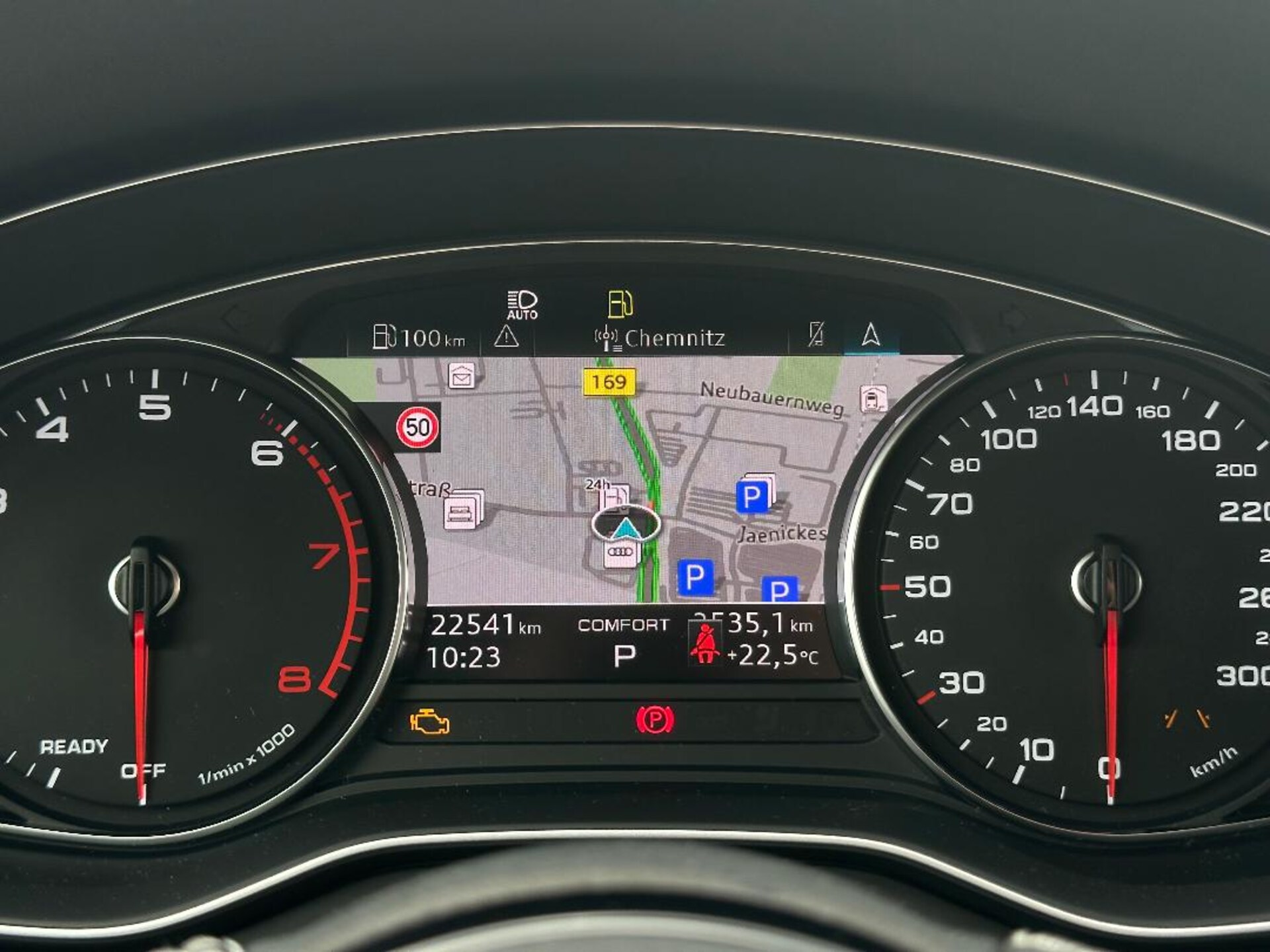 Audi A4 Avant S line