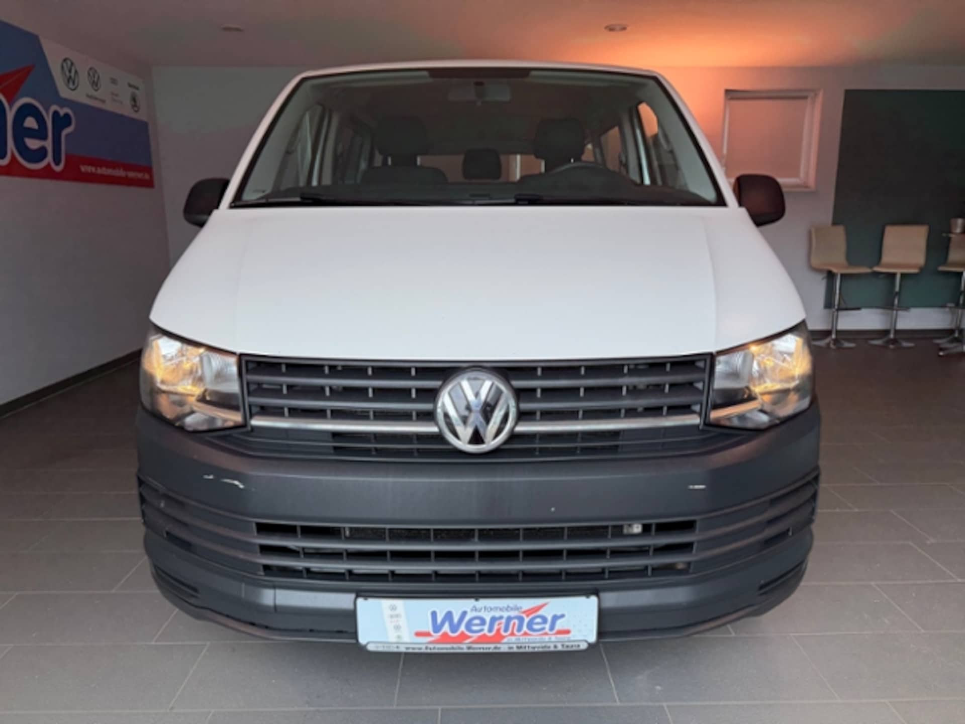 Volkswagen T6 Transporter Kombi langer Radstand