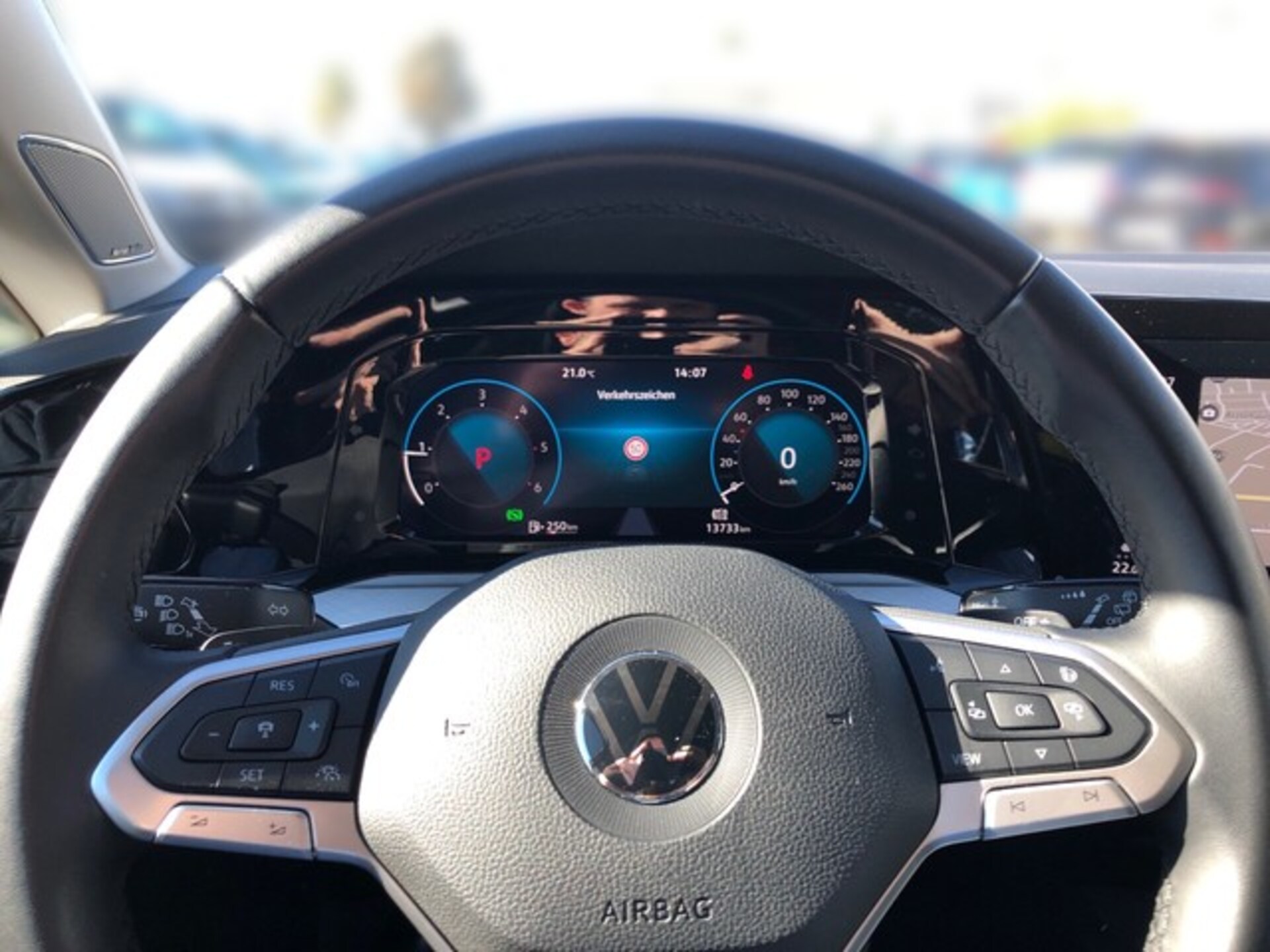 Volkswagen Golf Variant Life