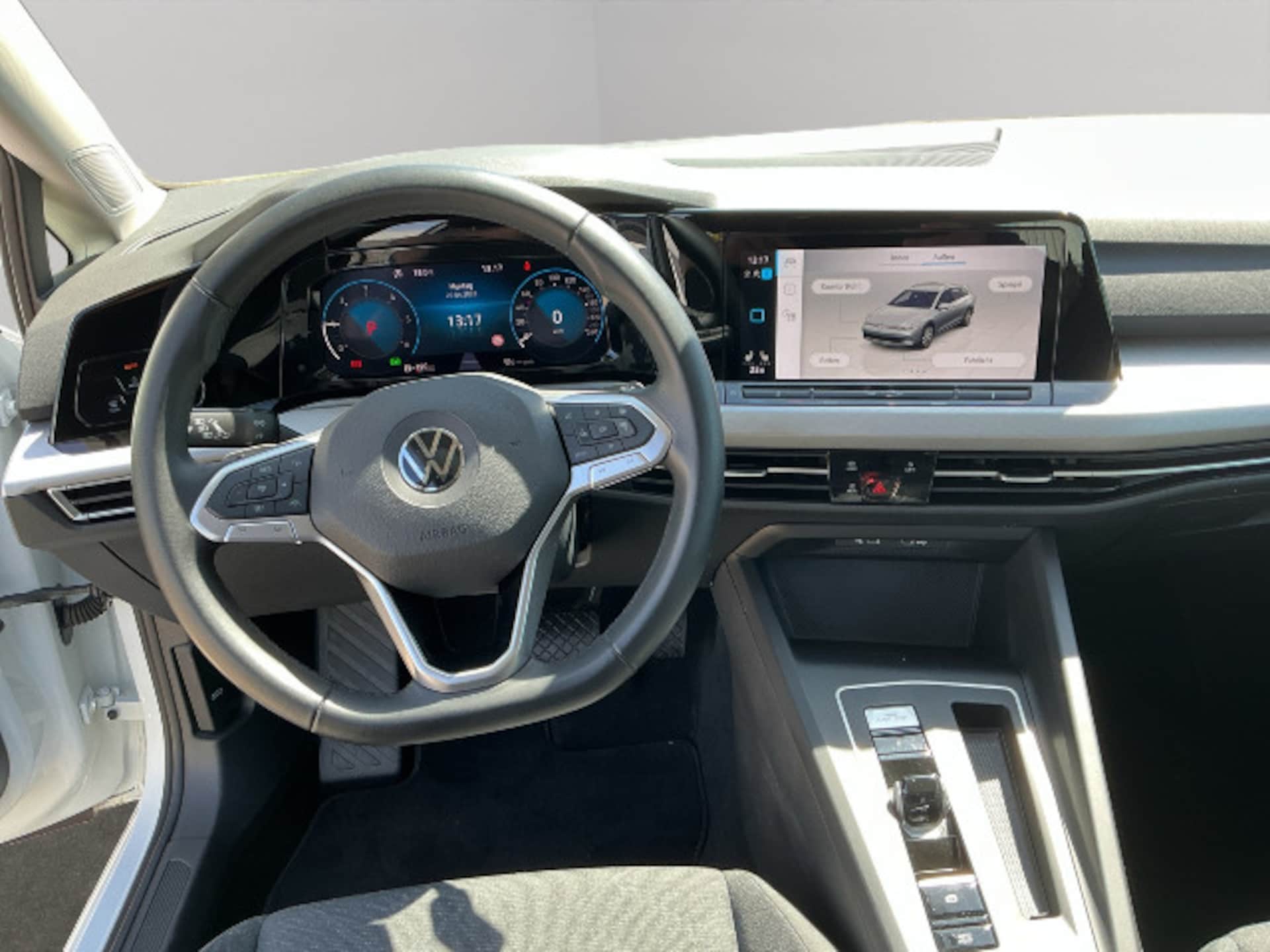 Volkswagen Golf Variant Life