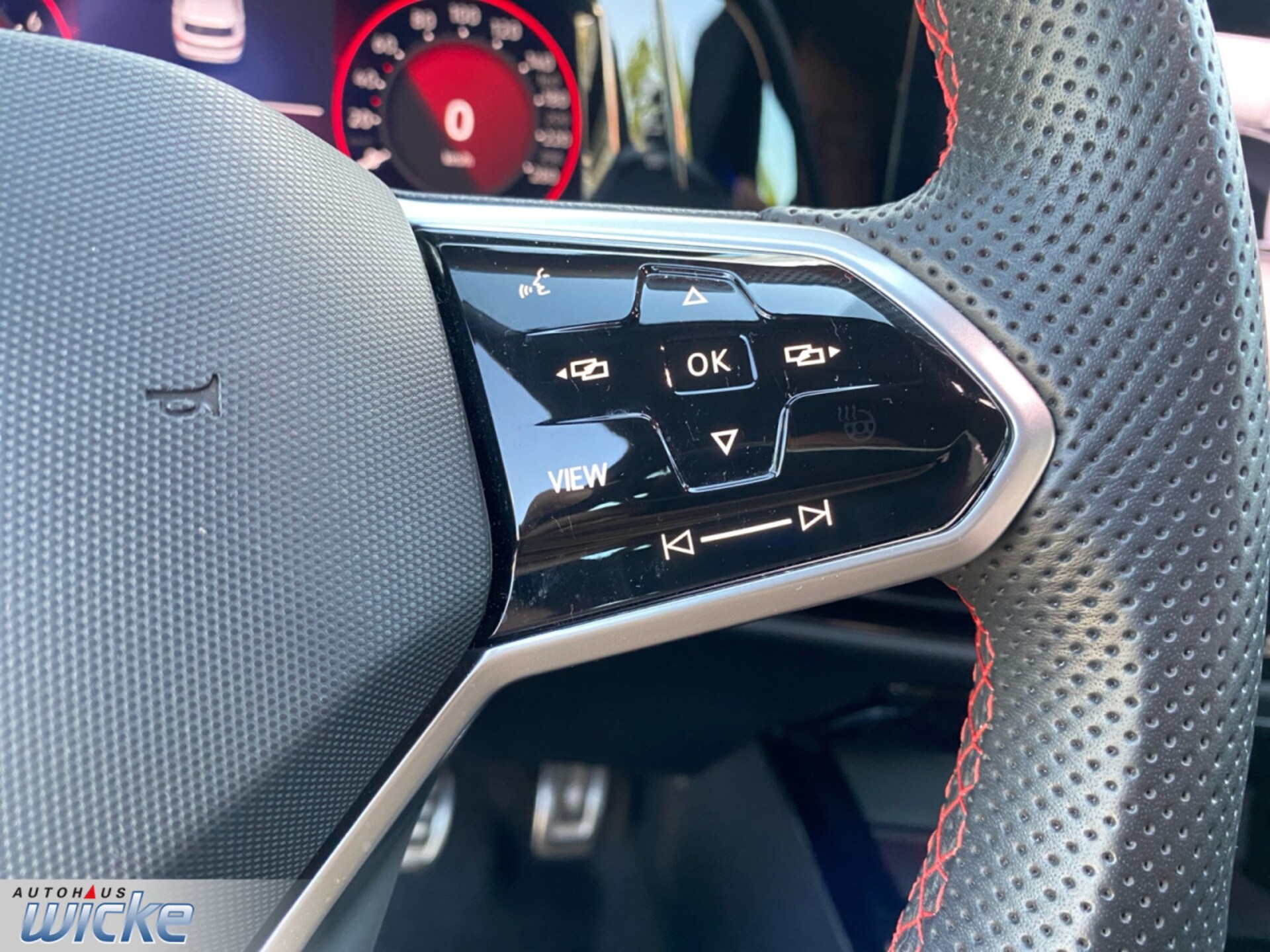 Volkswagen Golf GTI