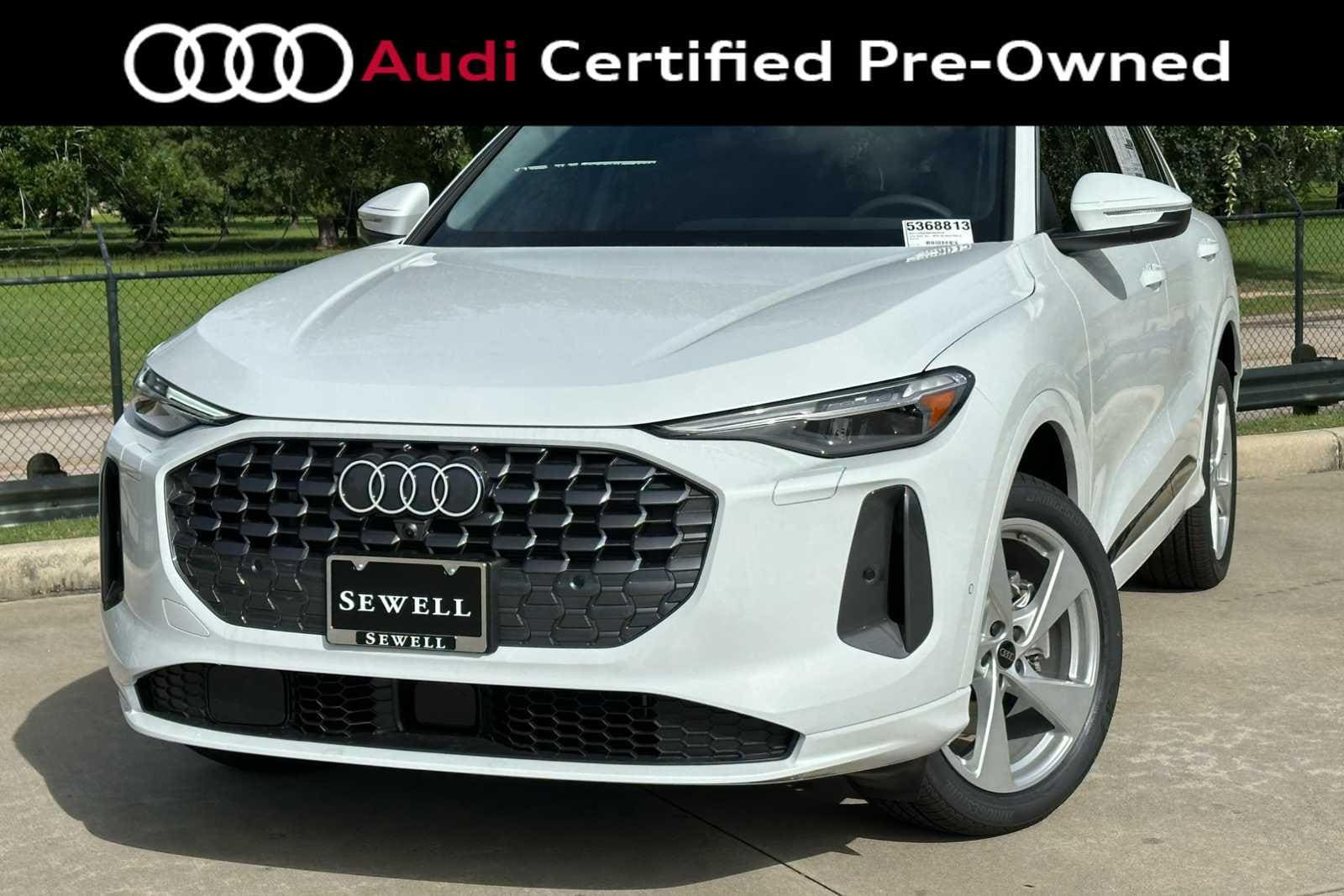 2025 Audi Q5 40 Premium Plus's photo