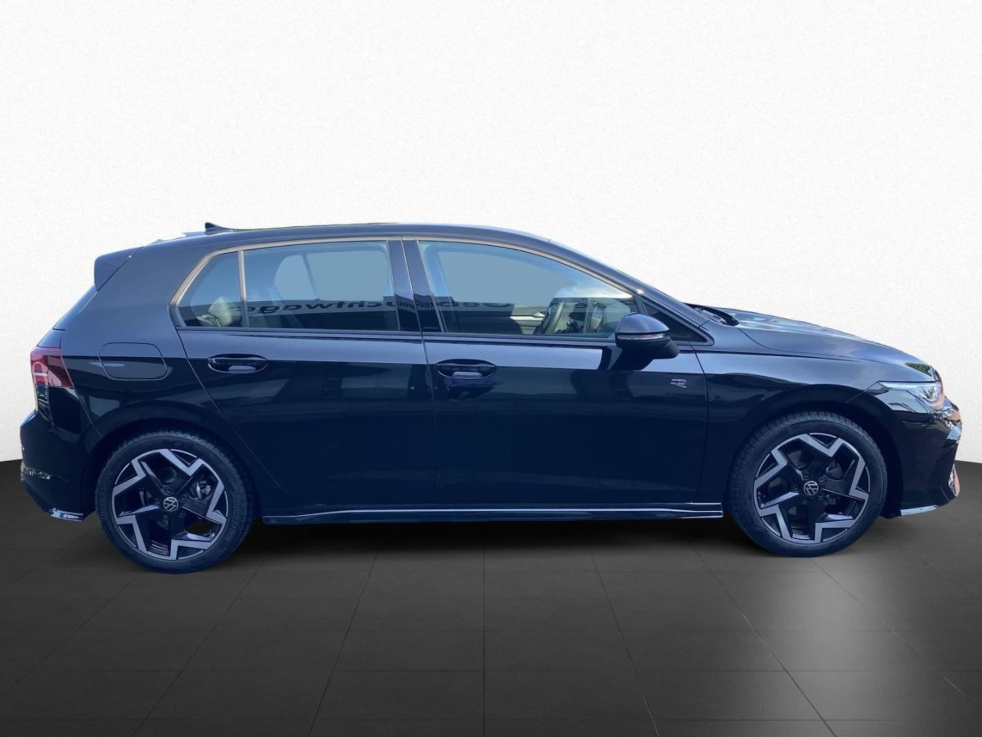 Volkswagen Golf R-Line