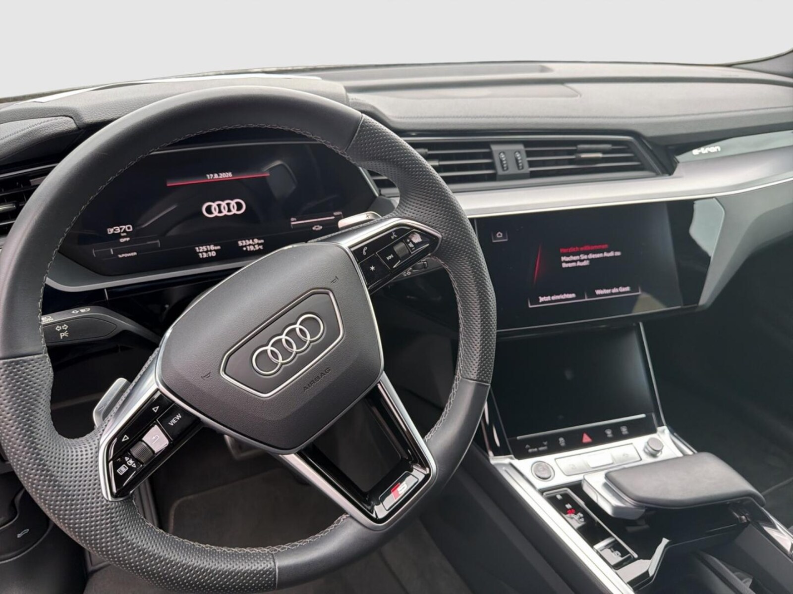 Audi Q8 Sportback e-tron – Bild 7