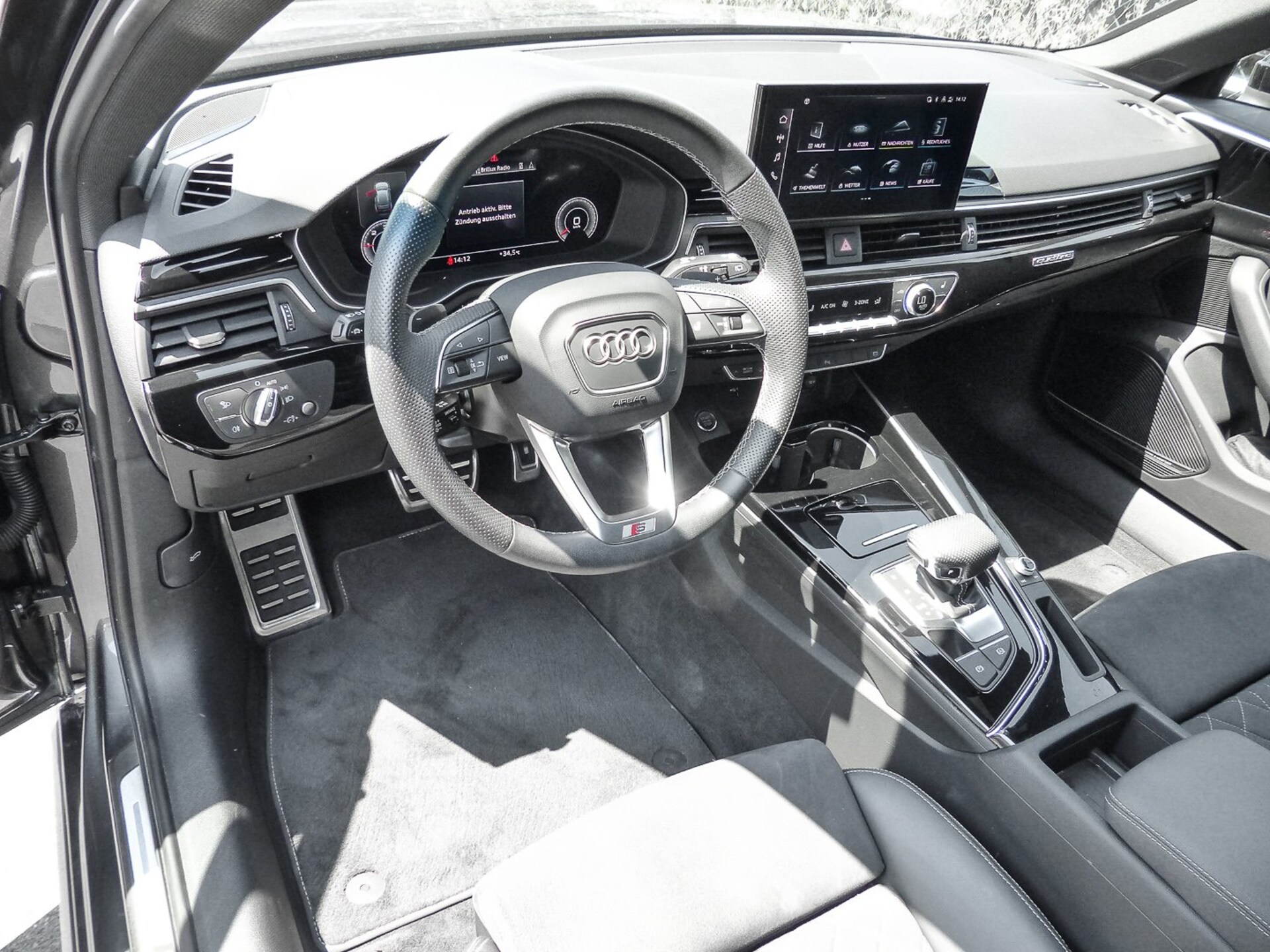 Audi A4 Avant S line