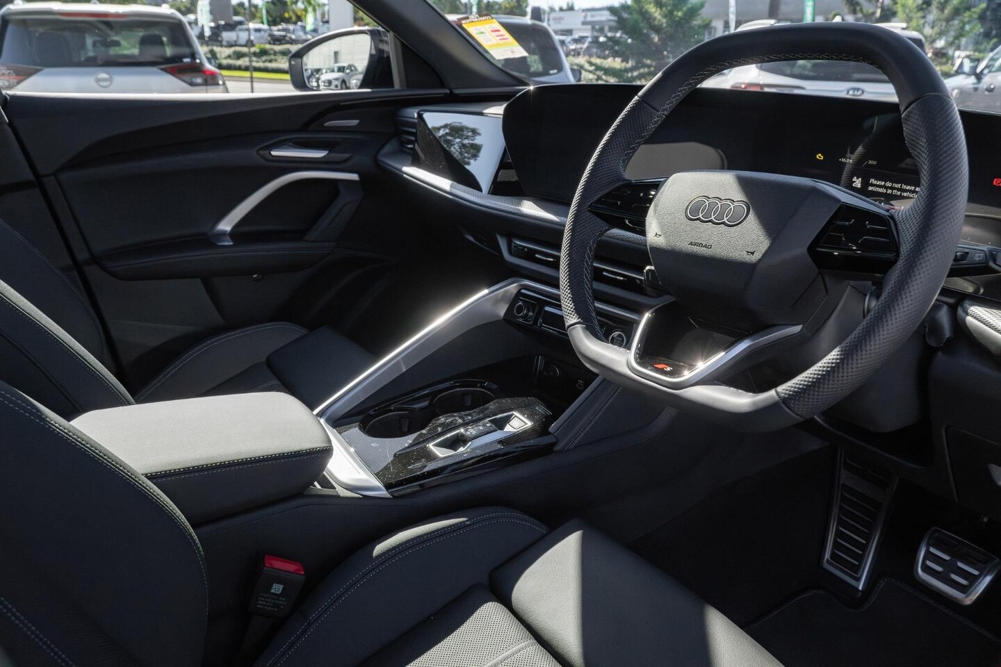 Image about Audi Q5 SUV TDI quattro 150 kW sport