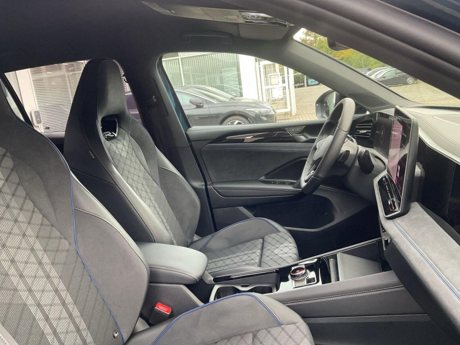 Volkswagen Tiguan – Bild 11