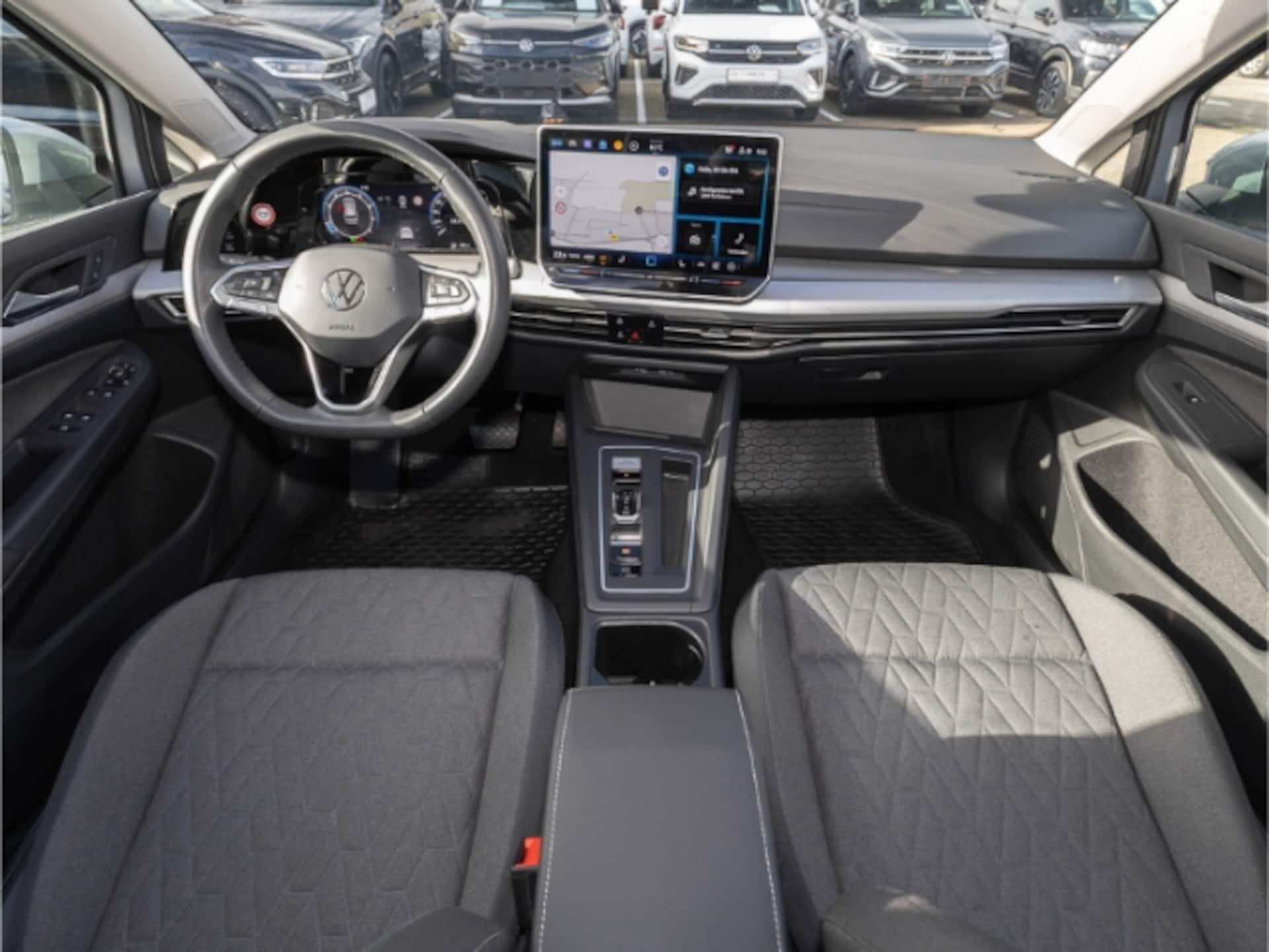 Volkswagen Golf Variant Life