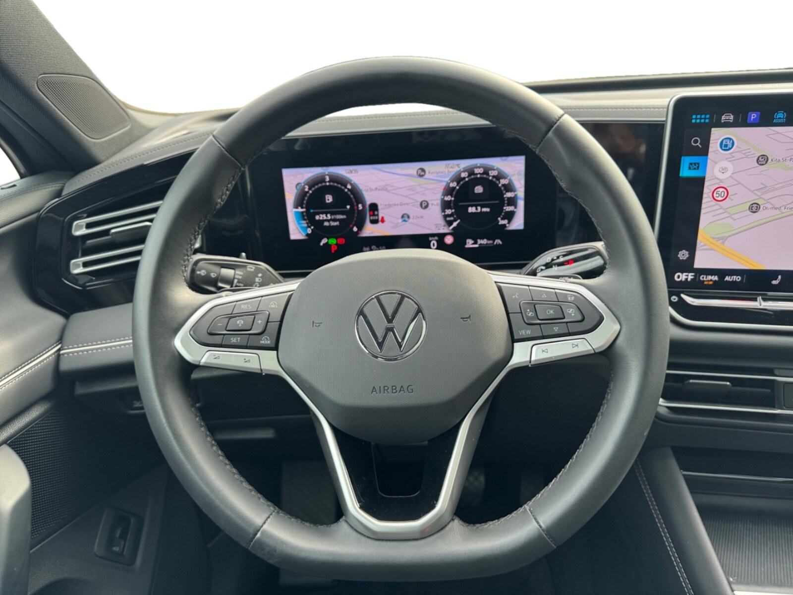 Volkswagen Tiguan – Bild 12