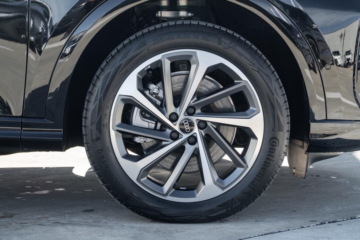 Image about Audi Q5 SUV TDI quattro 150 kW sport