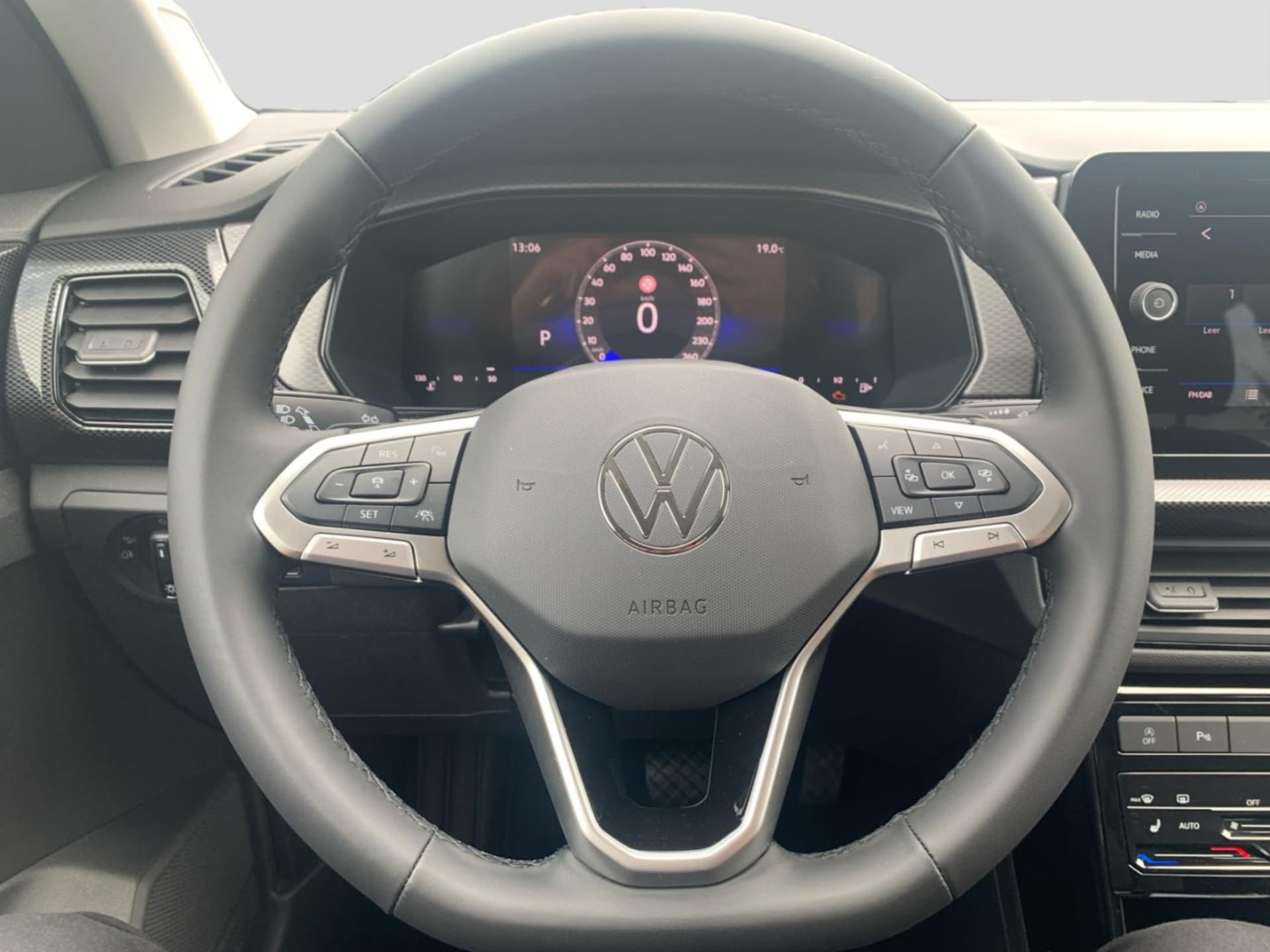 Volkswagen T-Cross Life