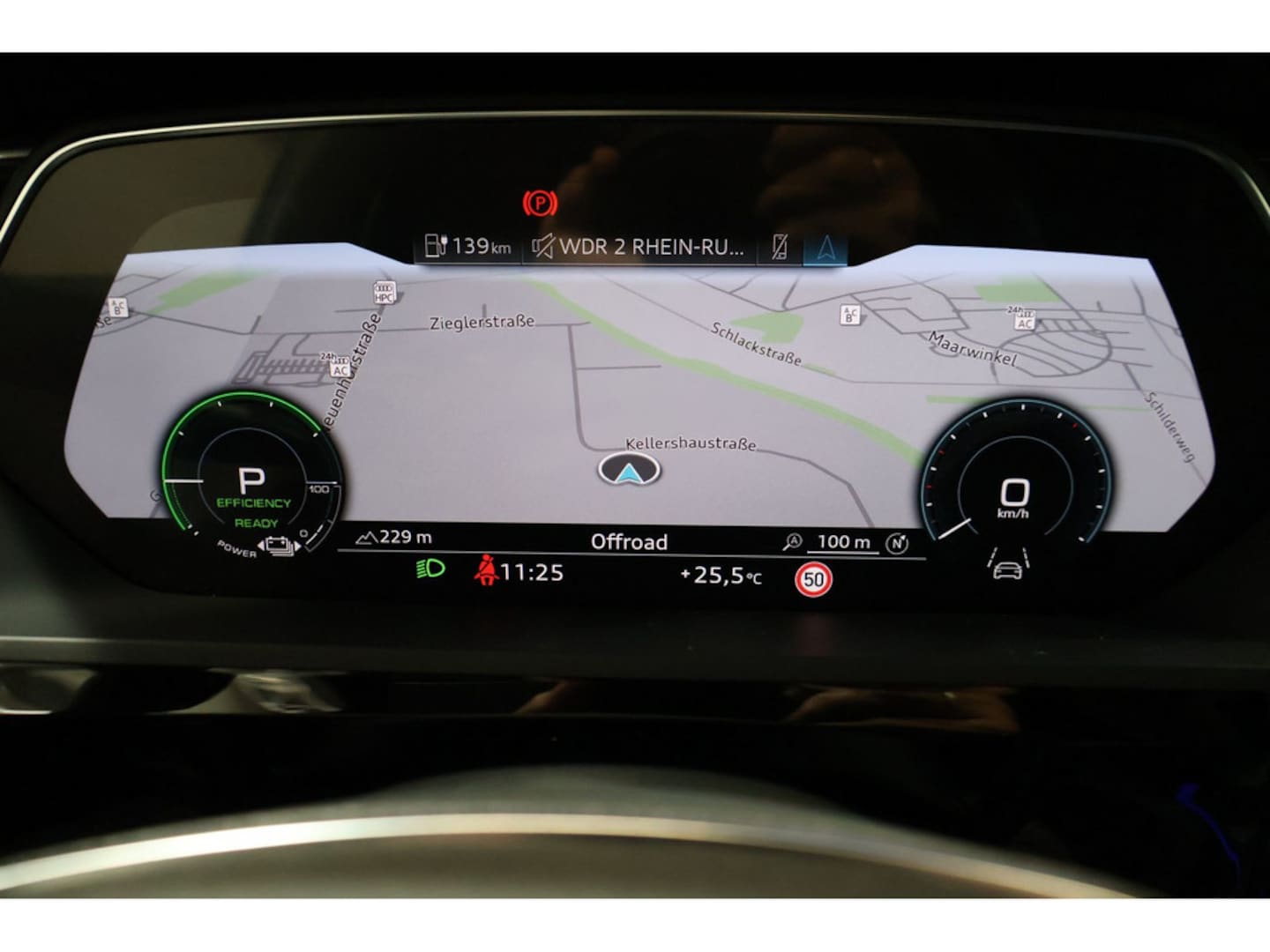 Bild über Audi Q8 e-tron S line 55 e-tron quattro - für weitere Informationen kontaktieren Sie den Audi Partner