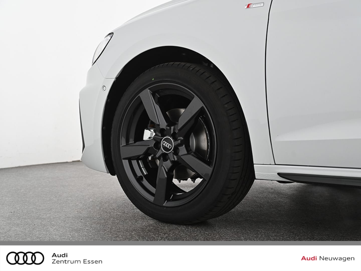Bild über Audi A1 Sportback S line 35 TFSI S tronic - für weitere Informationen kontaktieren Sie den Audi Partner