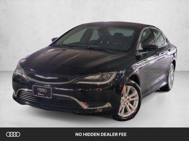 2016 Chrysler 200 Limited's photo