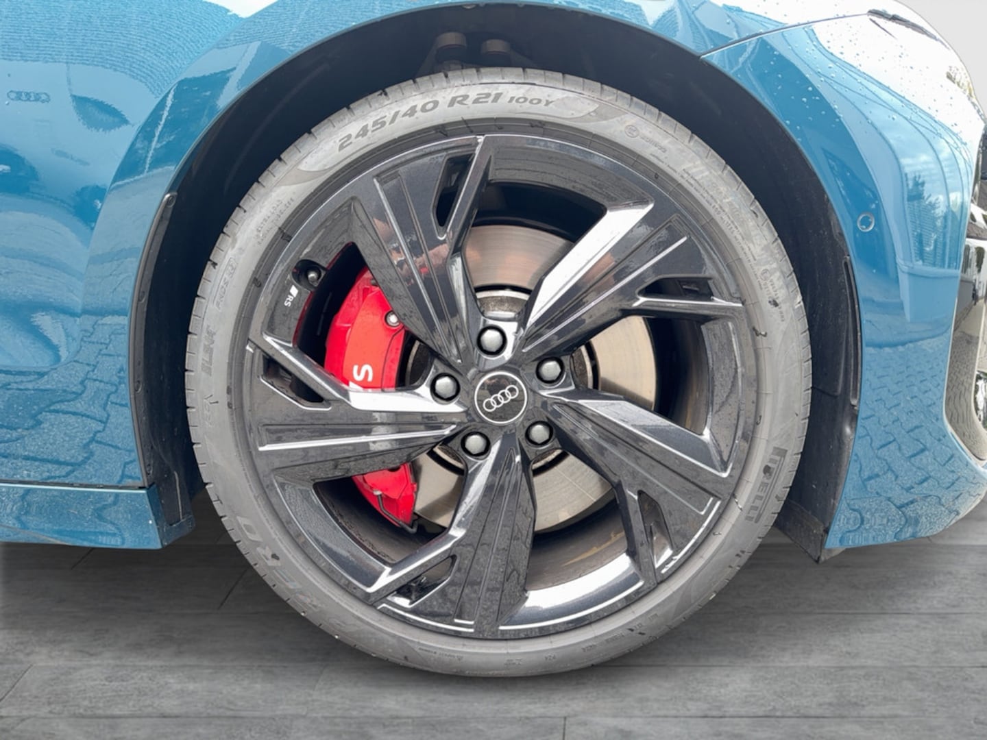 Bild über Audi S6 Avant e-tron e-tron quattro 370 kW - für weitere Informationen kontaktieren Sie den Audi Partner