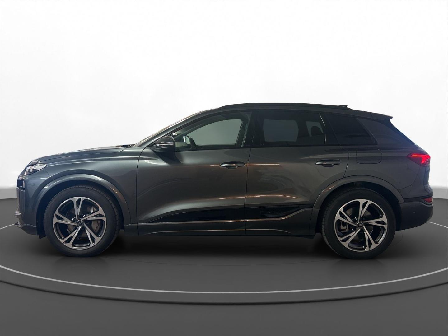 Image about Audi Q6 SUV e-tron e-tron quattro