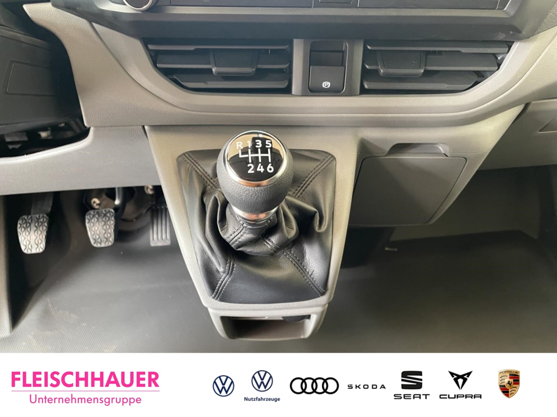 Volkswagen Transporter Kasten langer Radstand