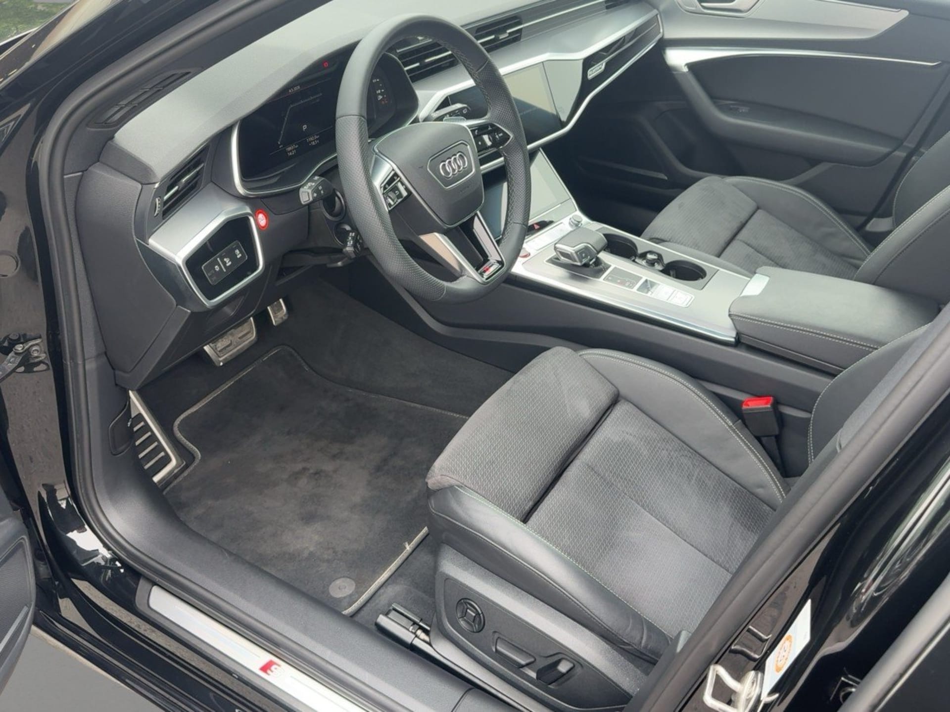 Audi S6 Avant