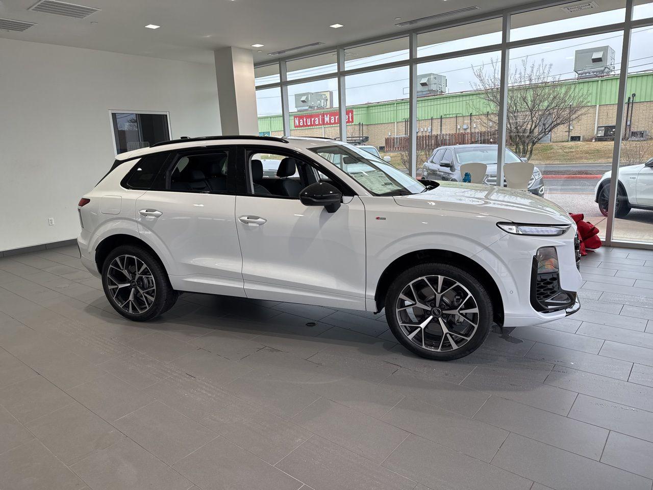 2026 Audi Q3 S line quattro's photo