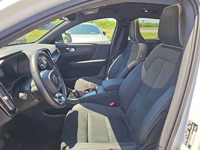 2023 Volvo C40 Recharge Pure Electric