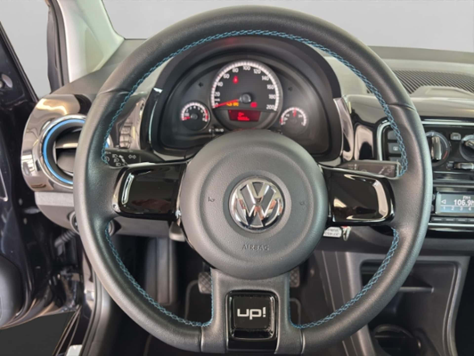 Volkswagen up! move up!