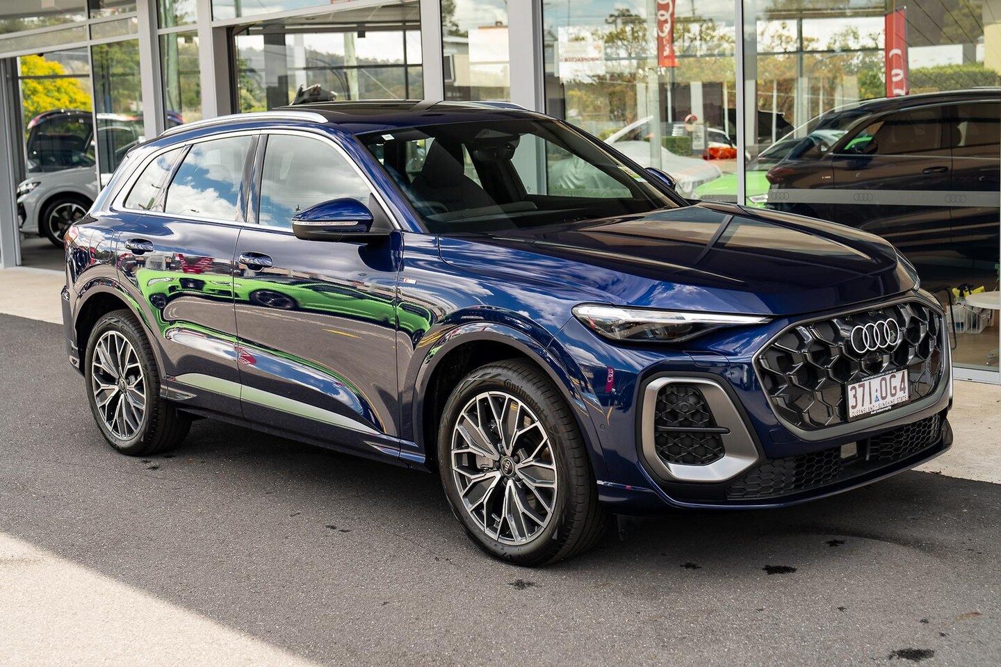 Image about Audi Q5 SUV TDI quattro 150 kW sport