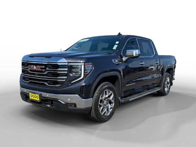 2022 GMC Sierra 4WD Crew Cab Short Box SLT's photo