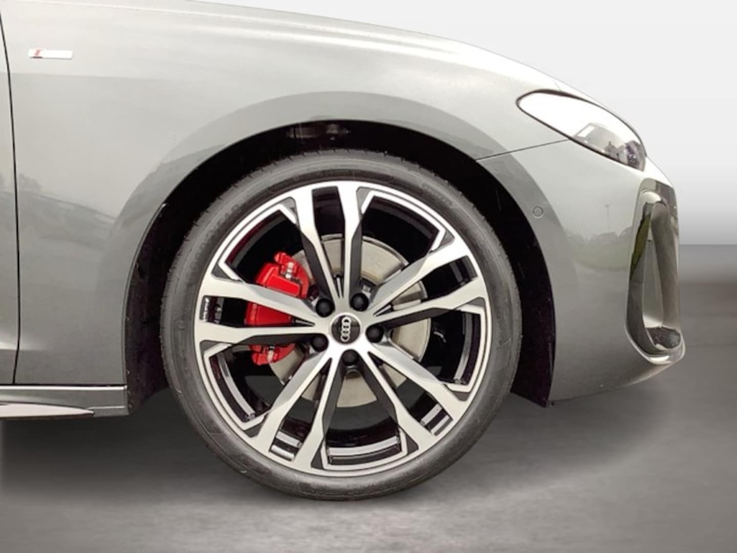 Bild über Audi A5 Avant TDI quattro 150 kW S tronic - für weitere Informationen kontaktieren Sie den Audi Partner