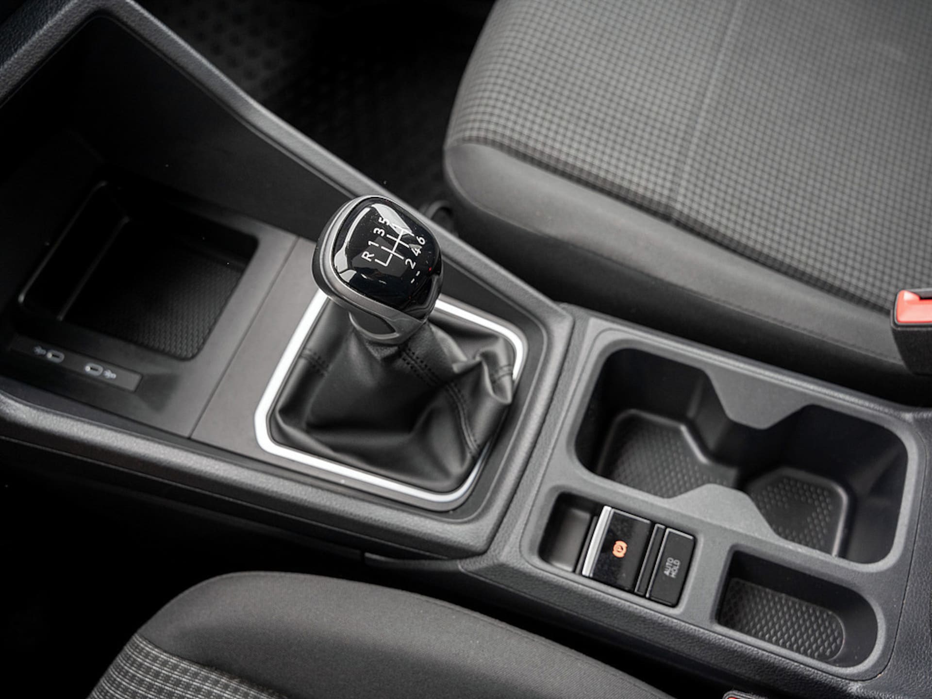 Volkswagen Caddy Basis-Modell