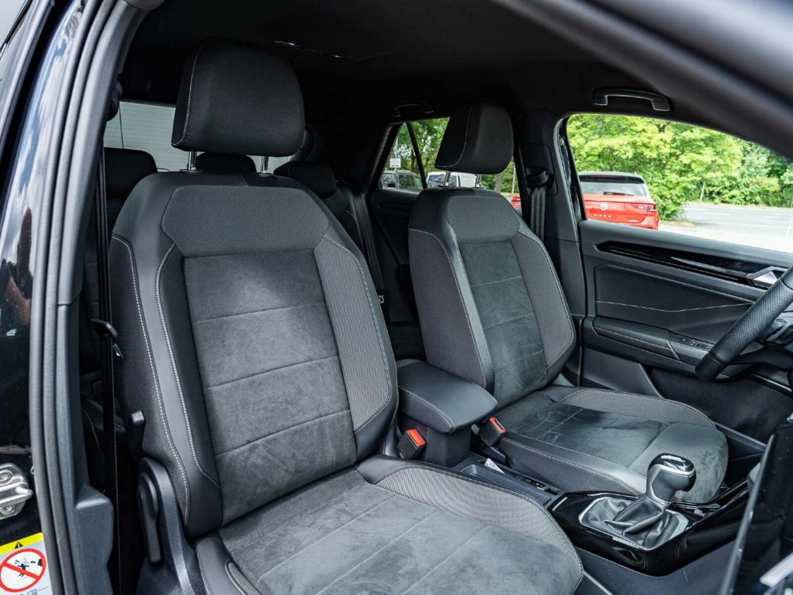 Volkswagen T-Roc – Bild 9