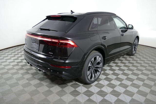2026 Audi Q8