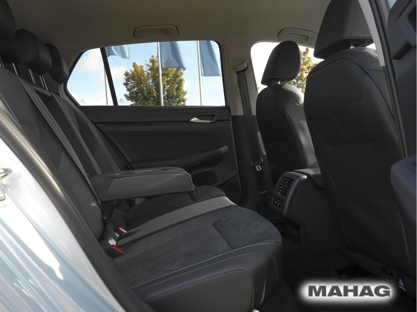 Volkswagen Golf – Bild 17
