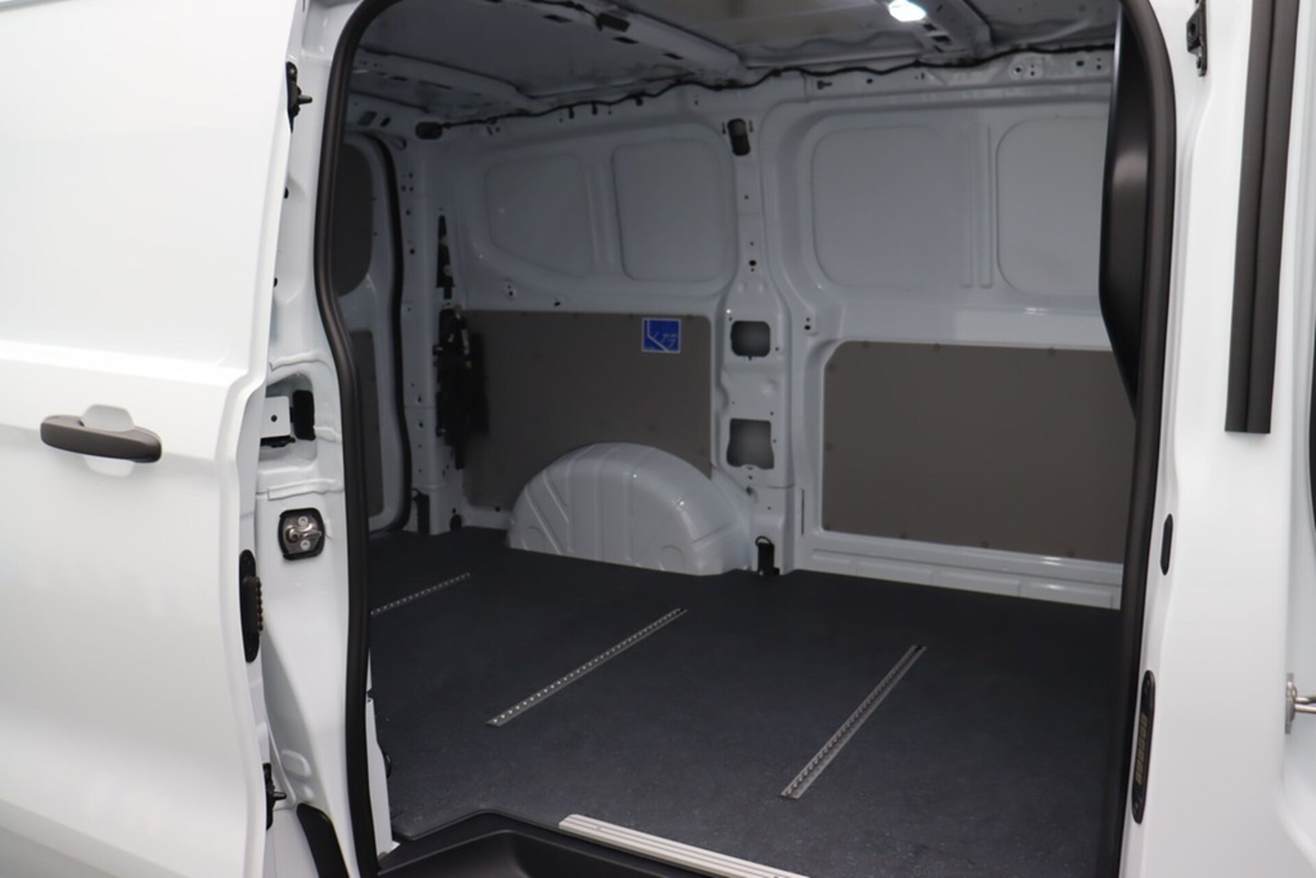 Volkswagen Transporter Kasten kurzer Radstand