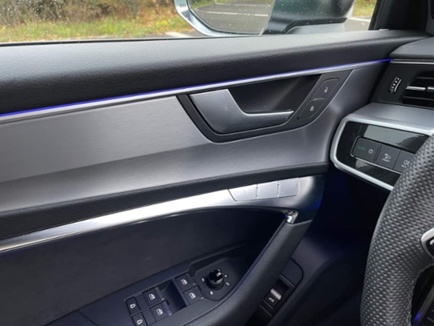 Bild über Audi S6 Avant TDI quattro tiptronic - für weitere Informationen kontaktieren Sie den Audi Partner