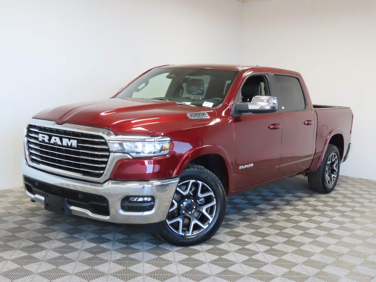 2025 RAM 1500 Laramie 4x4 Crew Cab 5'7's photo