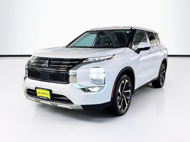 Photo of 2024 Mitsubishi Outlander 