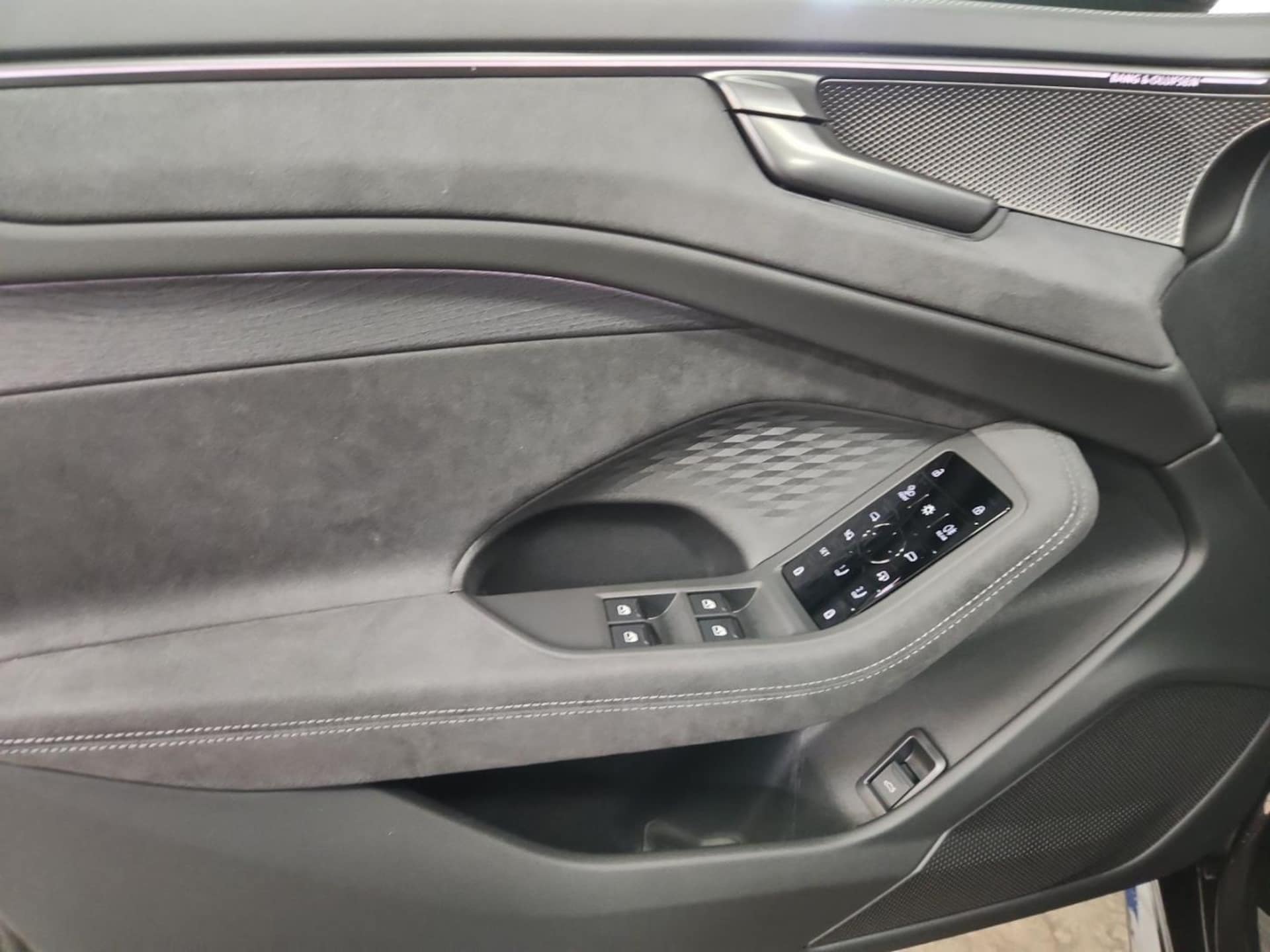 Audi A6 Avant edition one