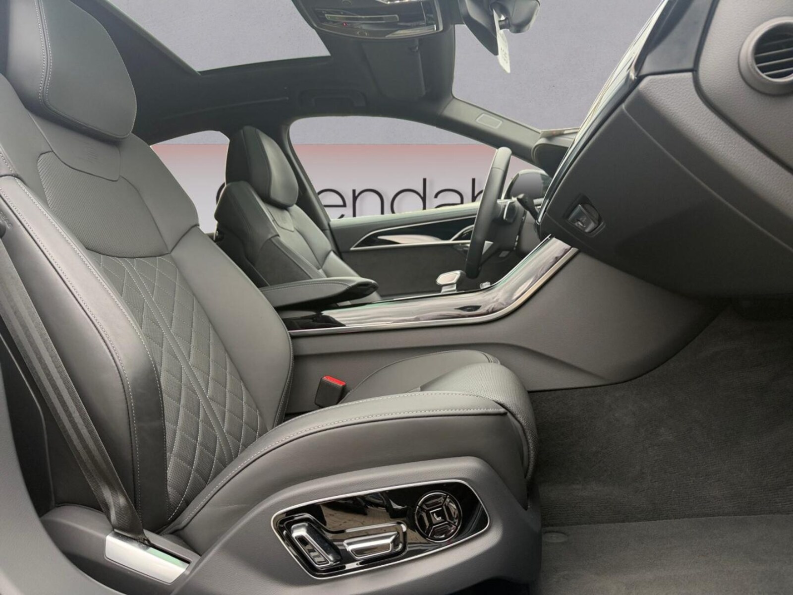 Audi A8 – Bild 15