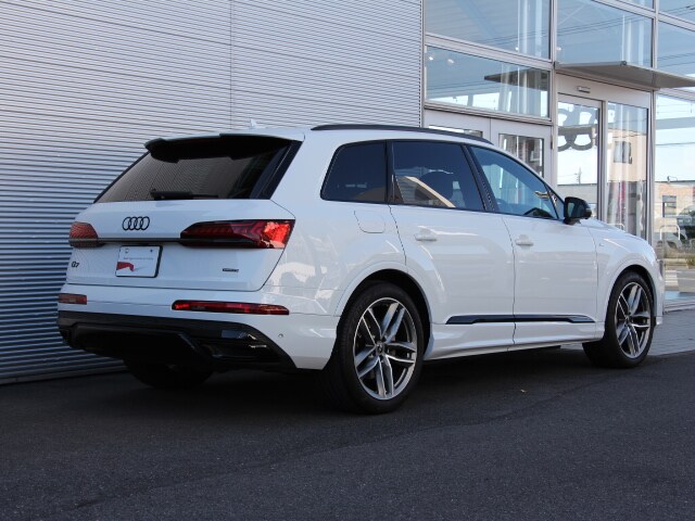 Image about Audi Q7 55 TFSI quattro S line 250(340) kW(PS) tiptronic