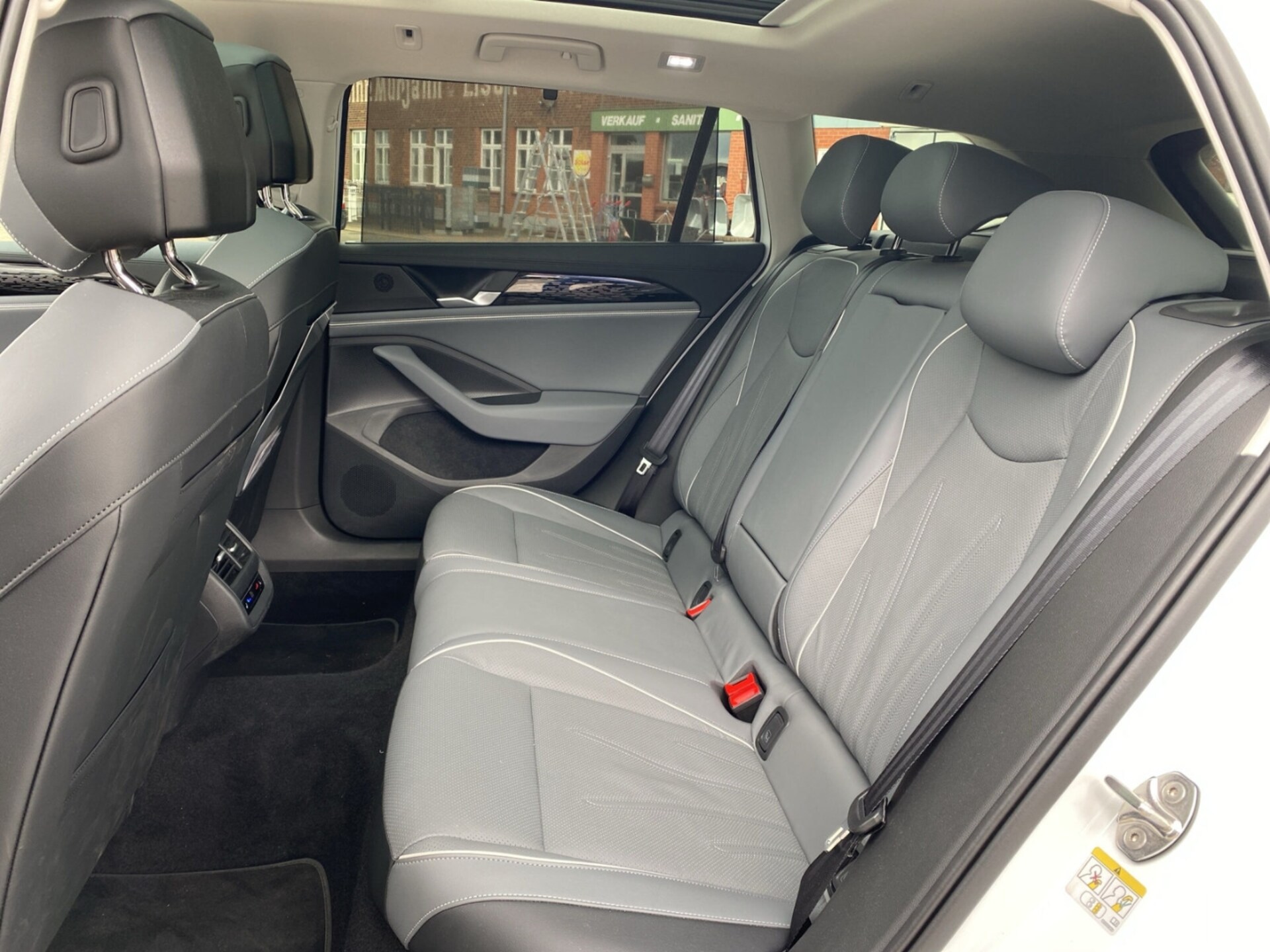 Volkswagen Passat Elegance