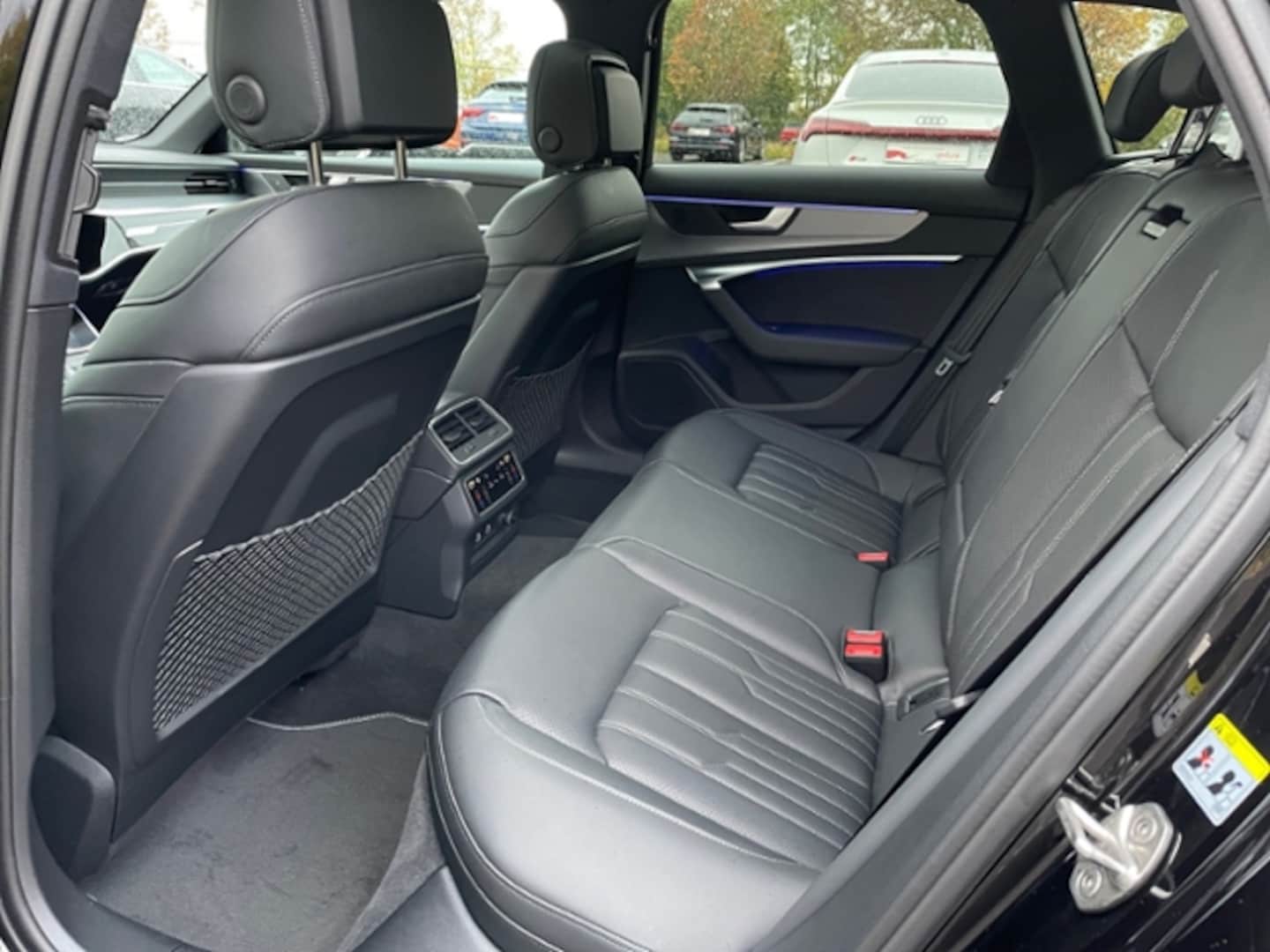 Bild über Audi S6 Avant TDI quattro tiptronic - für weitere Informationen kontaktieren Sie den Audi Partner